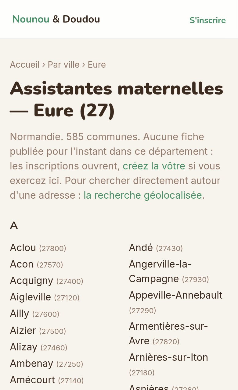 Nounou & Doudou sur un téléphone : la page des assistantes maternelles de l'Eure, commune par commune